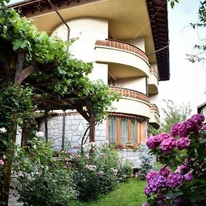 Lina Hotel
